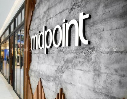 Sadeliğin vizyonel efekti olan Europanel beton kaplamalar, dış cephelerde estetik ve fonksiyonelliği bir araya getirir.