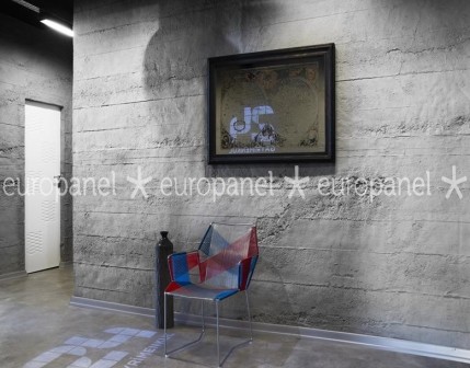 İç mekan duvarlarında Europanel kaplama betonun soft görünümü ve objelerle bütünleşmiş modelidir.