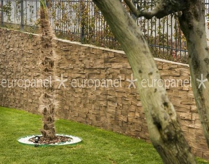 Ahşabın görüntüsünü yansıtan Nepal panel modeli, dış cephe kaplamalarının yanı sıra bahçe duvarı kaplamaları için idealdir.