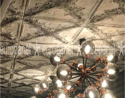 Europanel tavan karolarının ışıklandırma ile tamamlandığı modern dekorasyonun kapalı mekanlarda oluşturduğu başkalık.