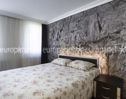 Fiber Taş Duvar Paneli ile Yatak Odasında Doğal ve Huzurlu Bir Atmosfer