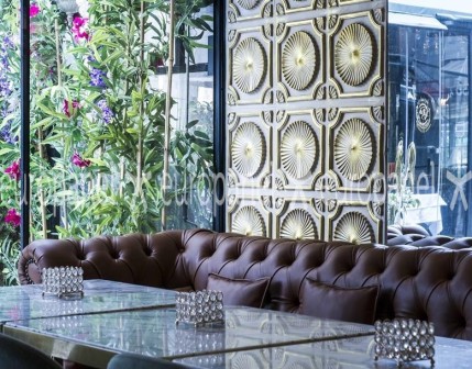 Europanel karo kaplama, uygulandığı alanı etkili, sanatsal ve dekoratif biçime dönüştürür.