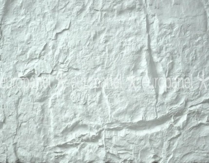 Doğal kaya hissini mekânın merkezine taşıyan çözüm- Rocca - OFFWHITE